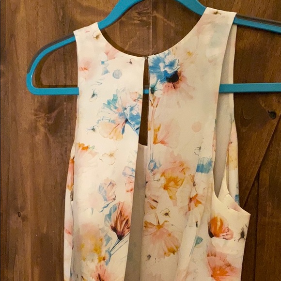 Rebecca Taylor size 4 silk floral drape-back top! - Picture 5 of 6